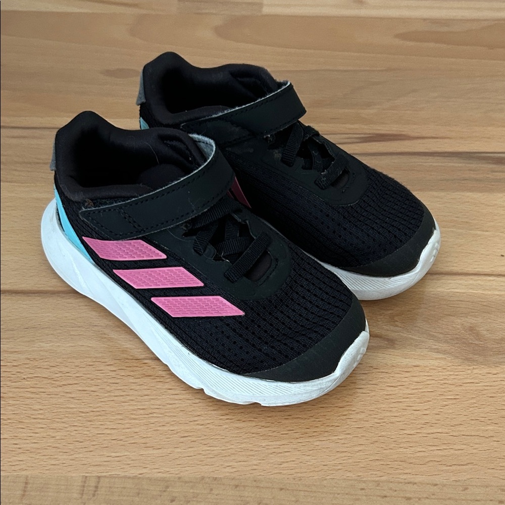 Adidas Kids Sneakers in Black and Pink